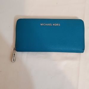 Jet Set Wallet by Michael Kors